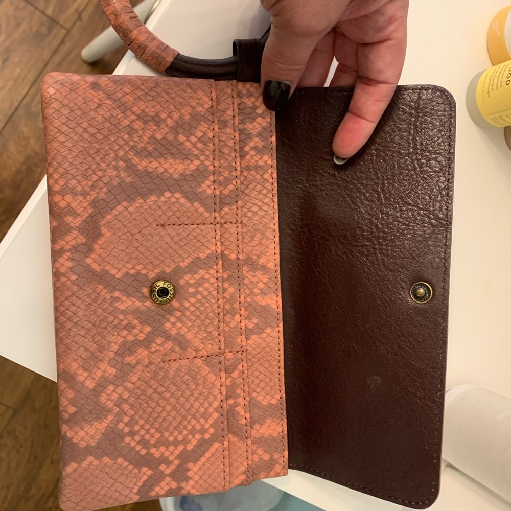 Wristlet - Picture 3 of 4